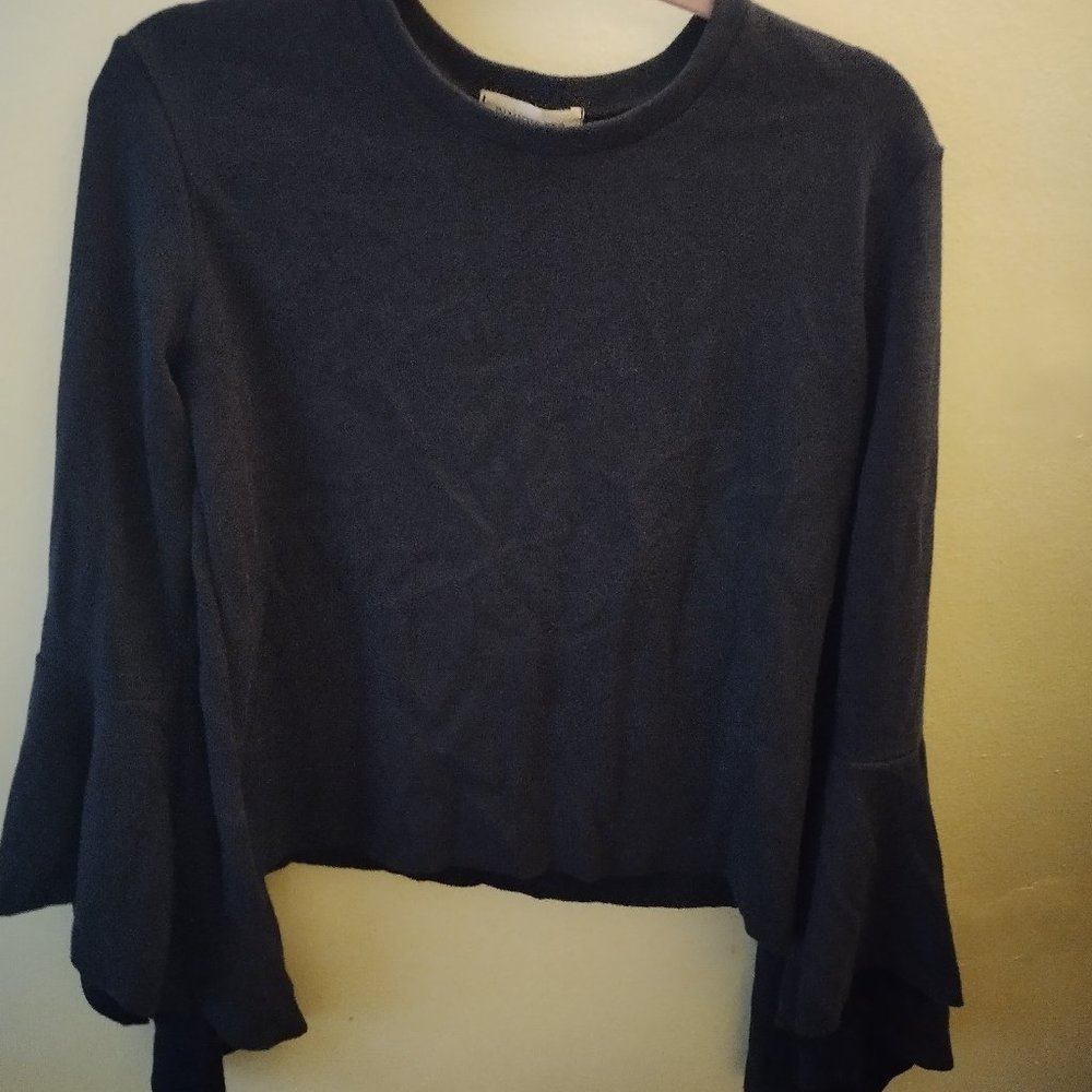 Pinkyotto sweater navy with bell sleeve one size